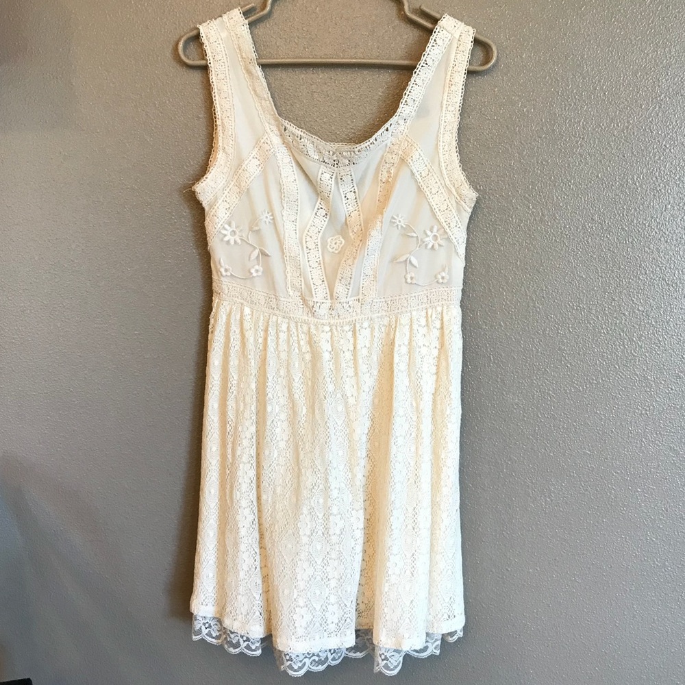 Sweet lace dress